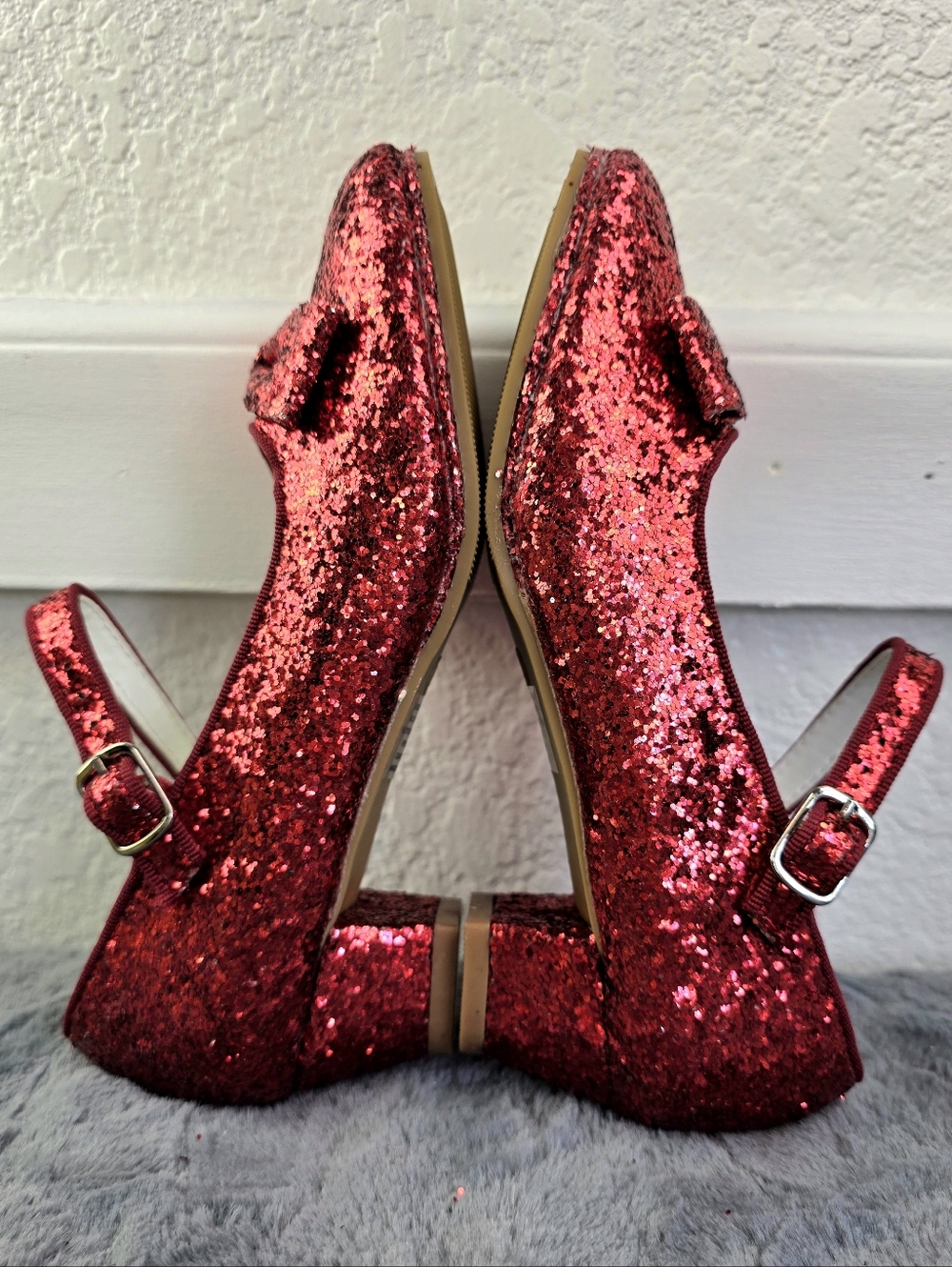 Dorothy's Red Ruby Slippers For Kids Size 3 - Picture 8 of 11